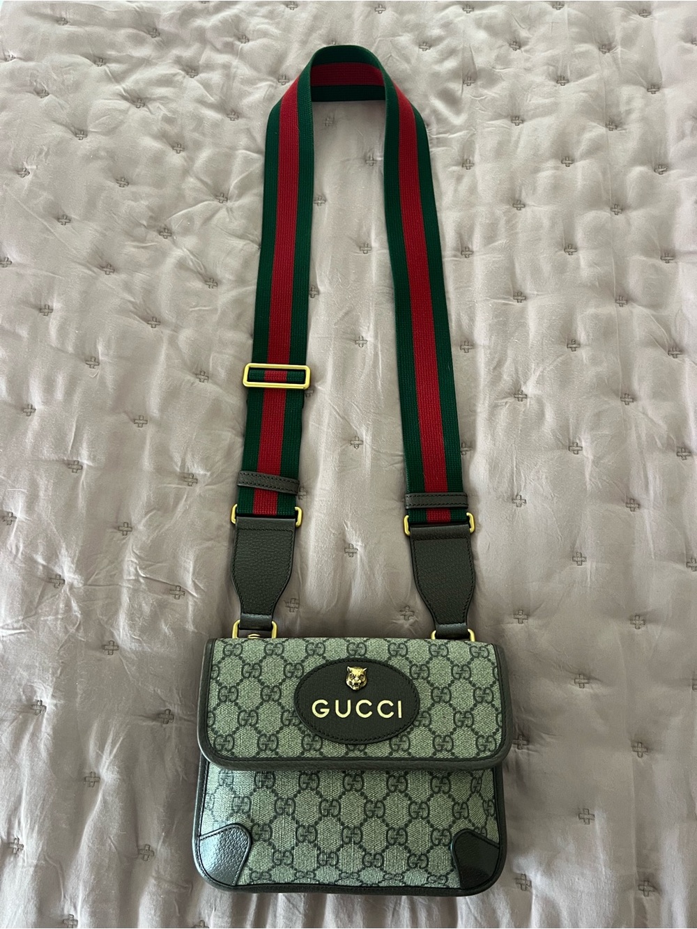 Authentic Gucci GG Supreme Web Neo Vintage Shoulder/Crossbody Bag